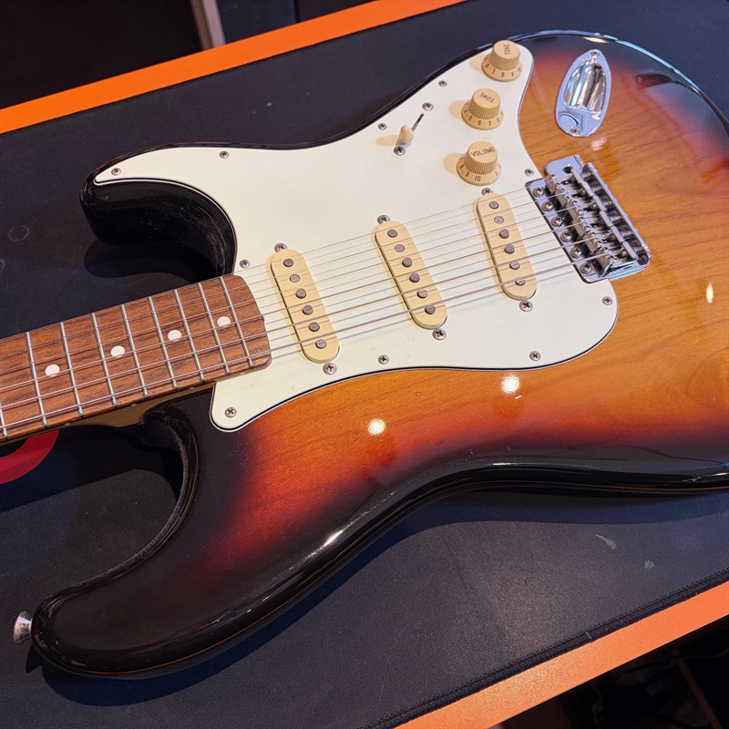 Fender Japan ST62-TX 3TSの画像